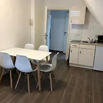 Apartmenthaus Am Bahnhof Apartamento *