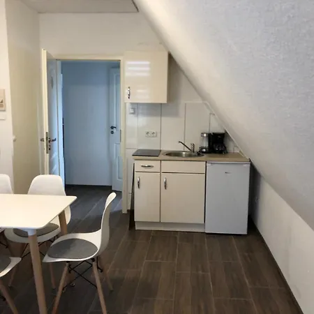 Apartment Apartmenthaus Am Bahnhof *