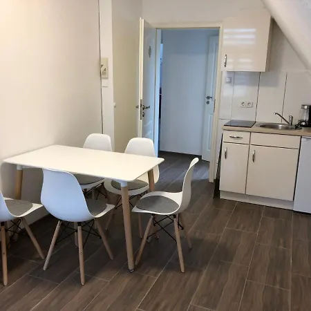Apartmenthaus Am Bahnhof Apartment *