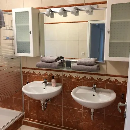 Apartmenthaus Am Bahnhof *