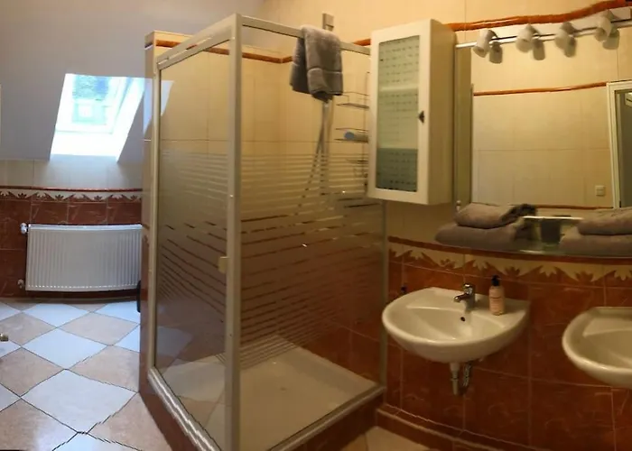 公寓 Apartmenthaus Am Bahnhof