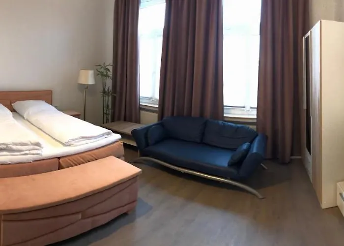 公寓 Apartmenthaus Am Bahnhof 代特莫尔德