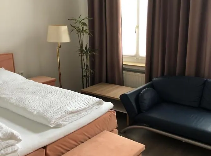 Apartmenthaus Am Bahnhof 代特莫尔德