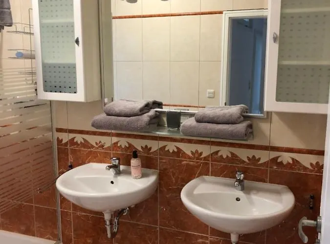 Apartmenthaus Am Bahnhof *